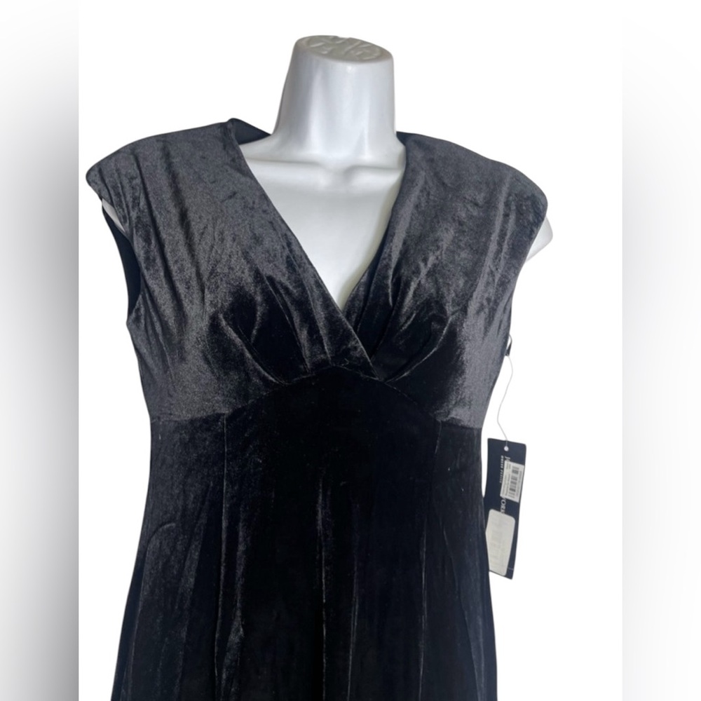 NWT Jones New York dress size‎ 6 petite stunning black velvet dress PERFECT 🖤 - Picture 2 of 4